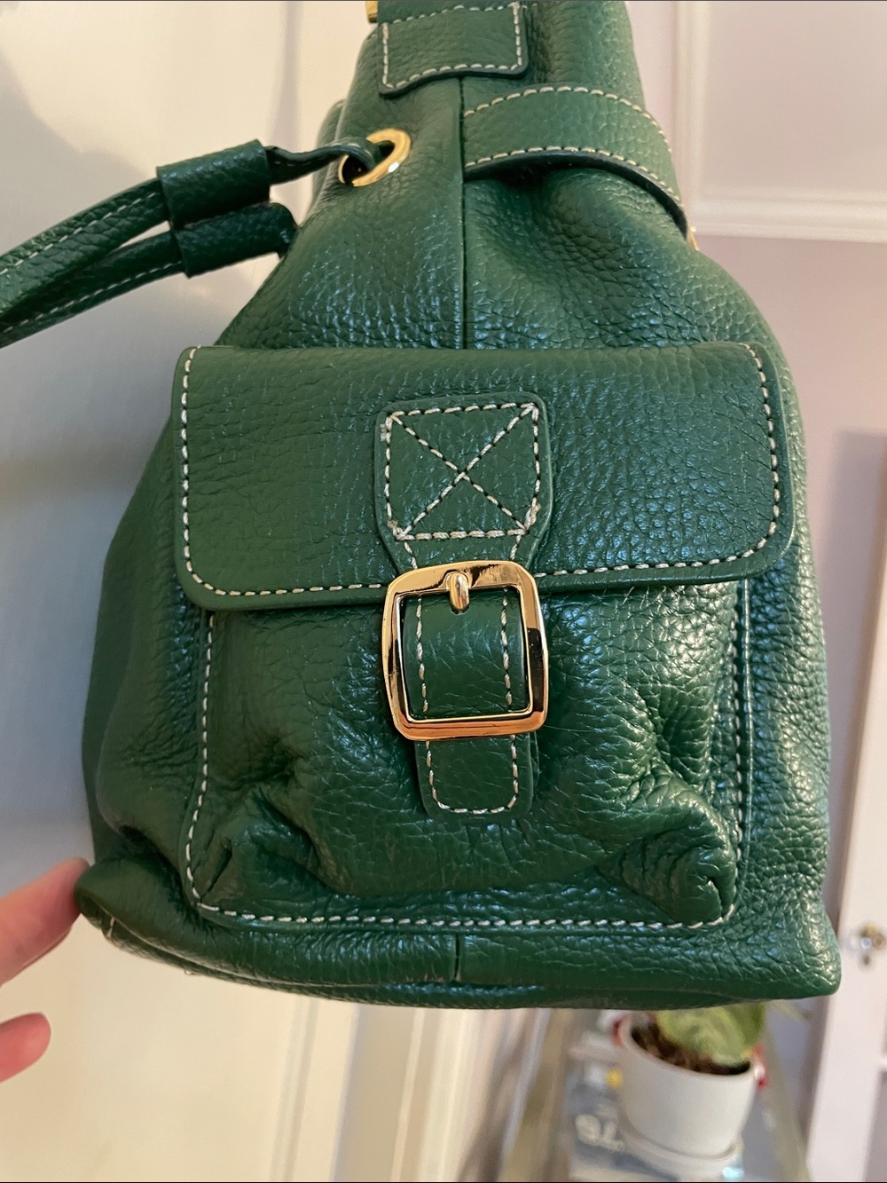 Maxx New York Green Pebbled Leather Shoulder Bag with Gold Hardware - Picture 4 of 10